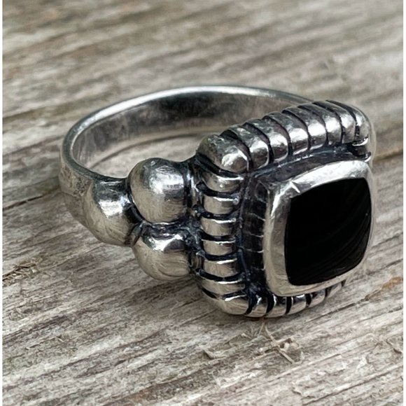 Vintage sterling Silver Onyx Ring Size 5.5 Boho Tribal - Picture 4 of 11